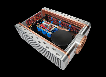 MOMENTUM MONOBLOCK AMPLIFIER